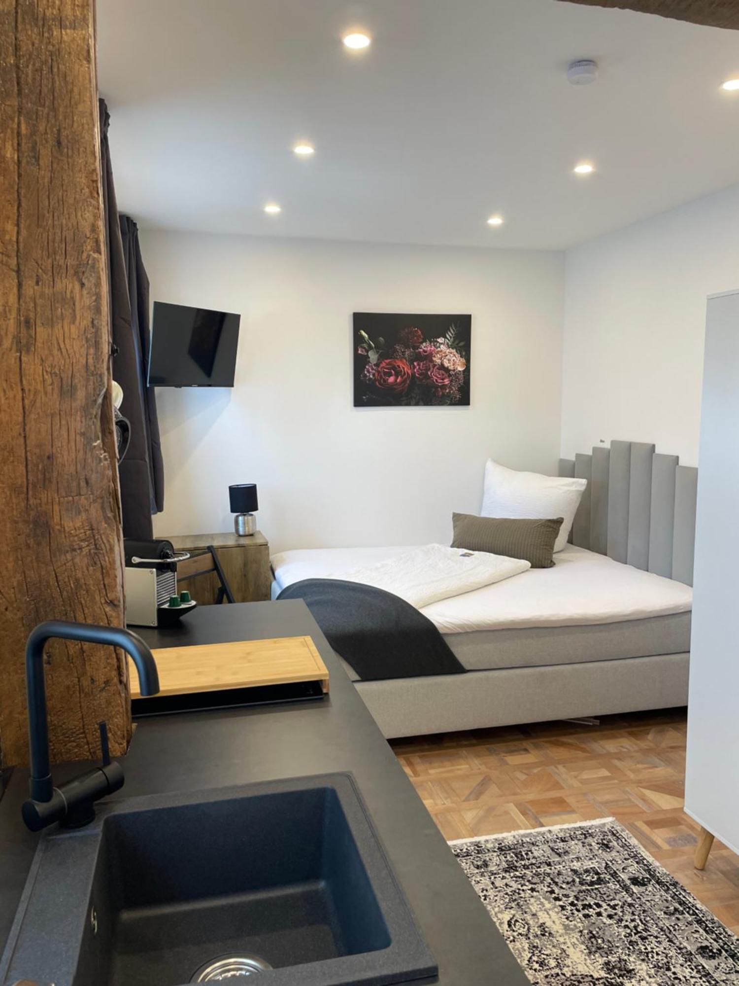 Apartments Im Chateau D'Esprit Hohr-Grenzhausen Bagian luar foto